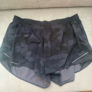 Lululemon Hotty Hot Shorts